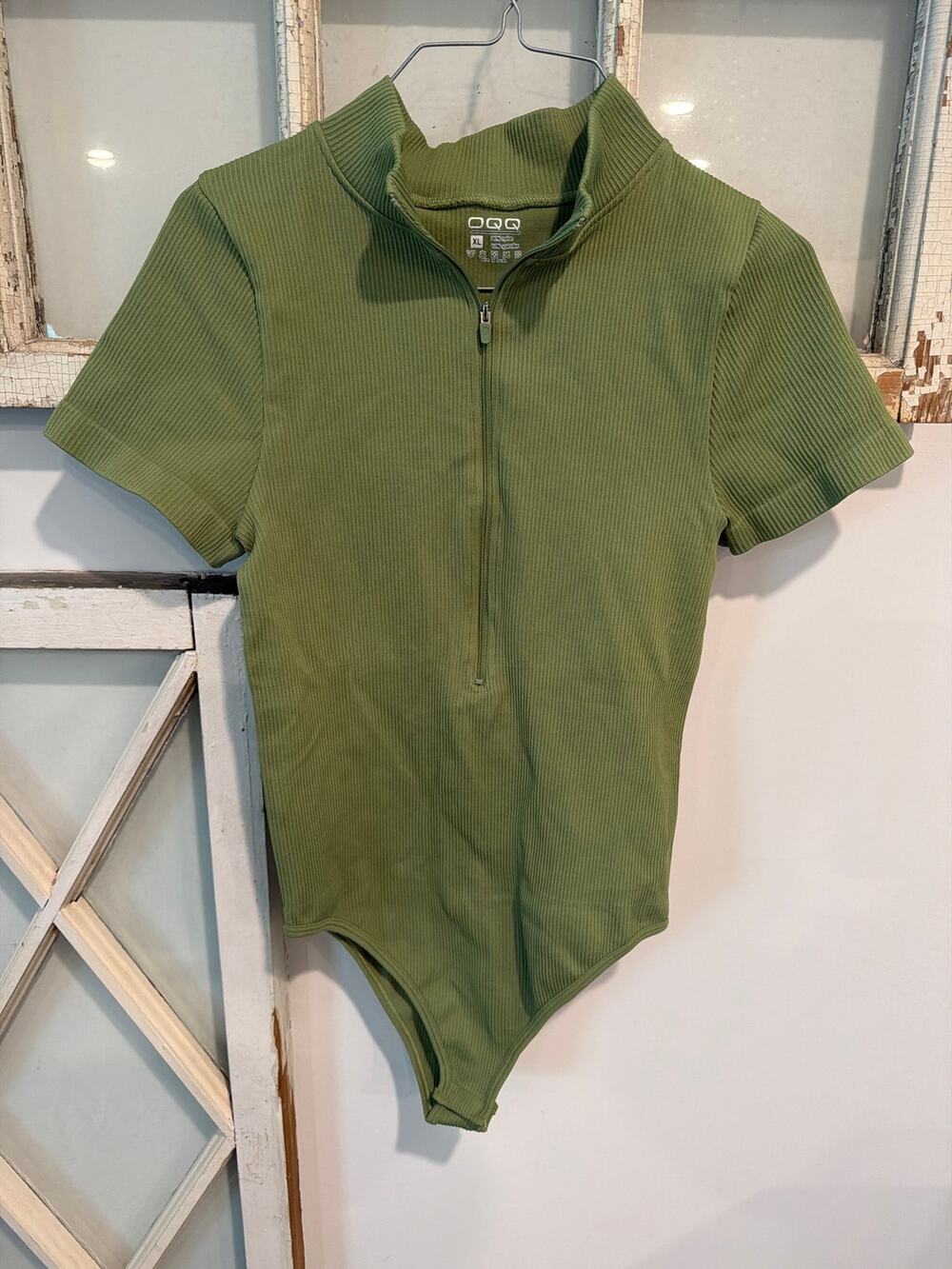 OQQ size XL green ribbed bodysuit 1/2 zip